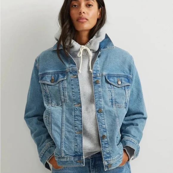 Eddie Bauer women’s denim jean jacket medium NWT - Picture 1 of 3